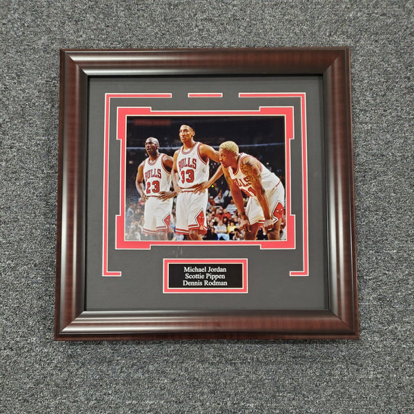 Jordan, Pippen & Rodman Unsigned 8x10 (0383)