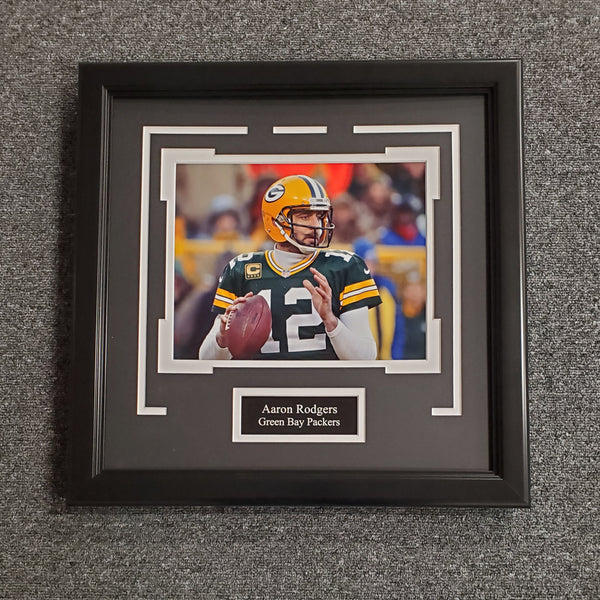 Aaron Rodgers Unsigned 8x10 (0385)