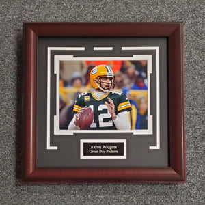 Aaron Rodgers Unsigned 8x10 (0385)