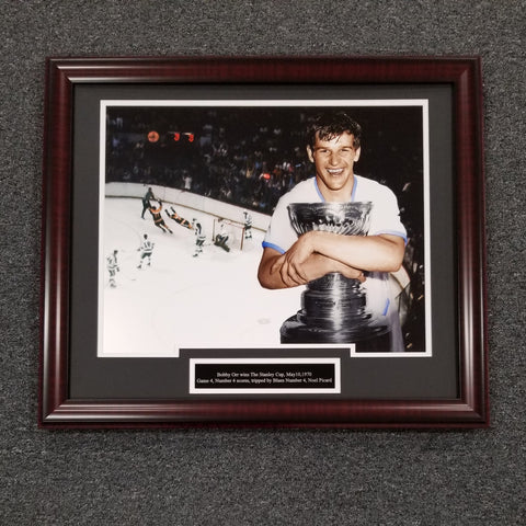 Bobby Orr Unsigned 16x20 (0442)