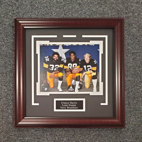 Harris, Swann & Bradshaw Unsigned 8x10 (0271)